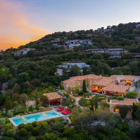 Relax And Reconnect In Porto-Vecchio. Villa With Pool For 10 Villa